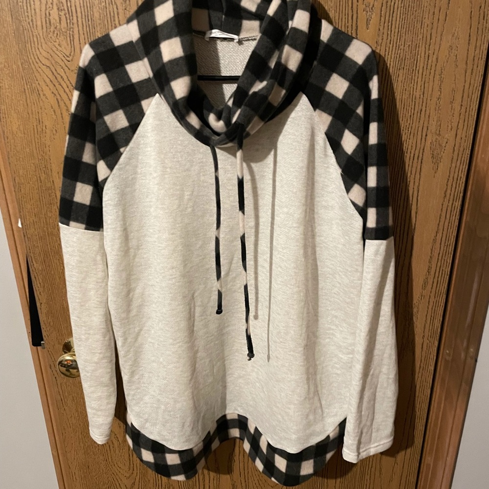 EXCELLENT CONDITION 3XL Buffalo Plaid pullover shirt